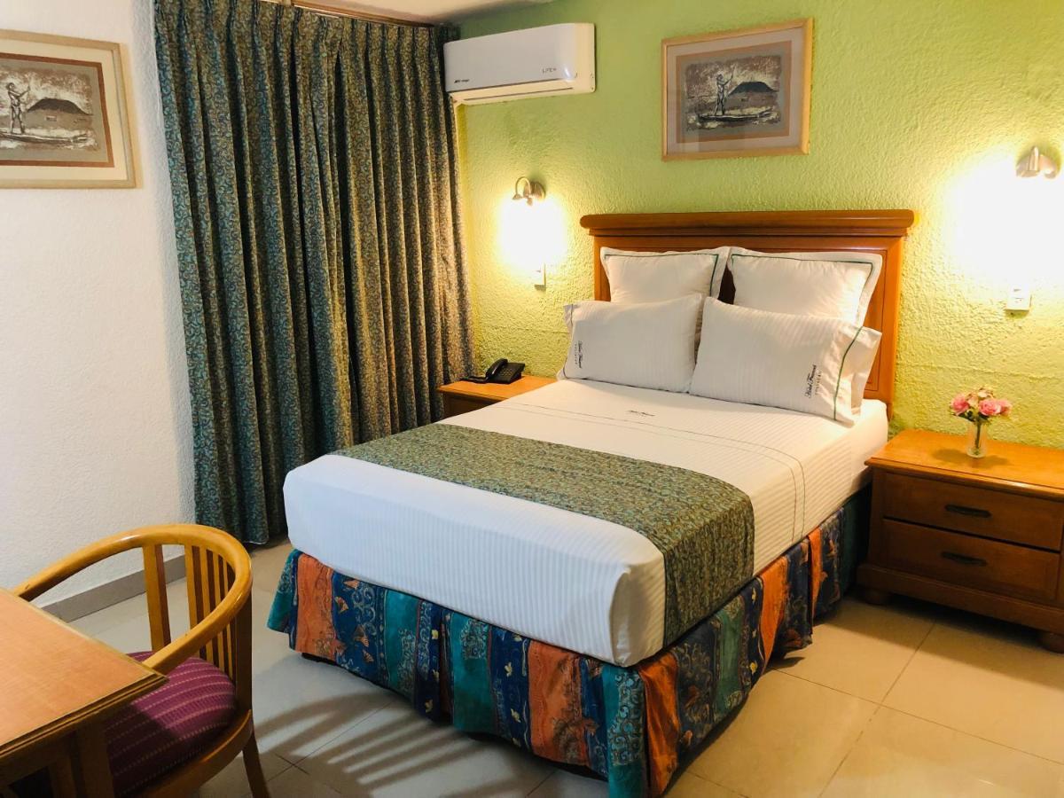 Hotel Francis Culiacán المظهر الخارجي الصورة